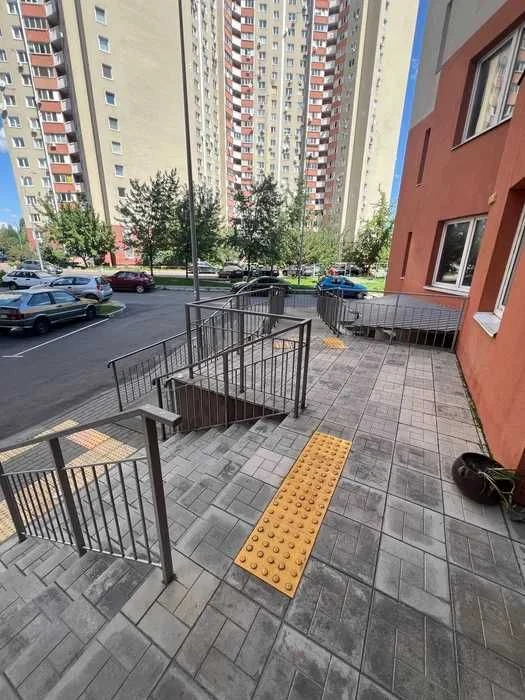 Продаж 1 кімн Милославська 18 , Генератор, право власності
