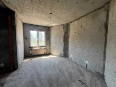 Продаж 1 кімн Милославська 18 , Генератор, право власності