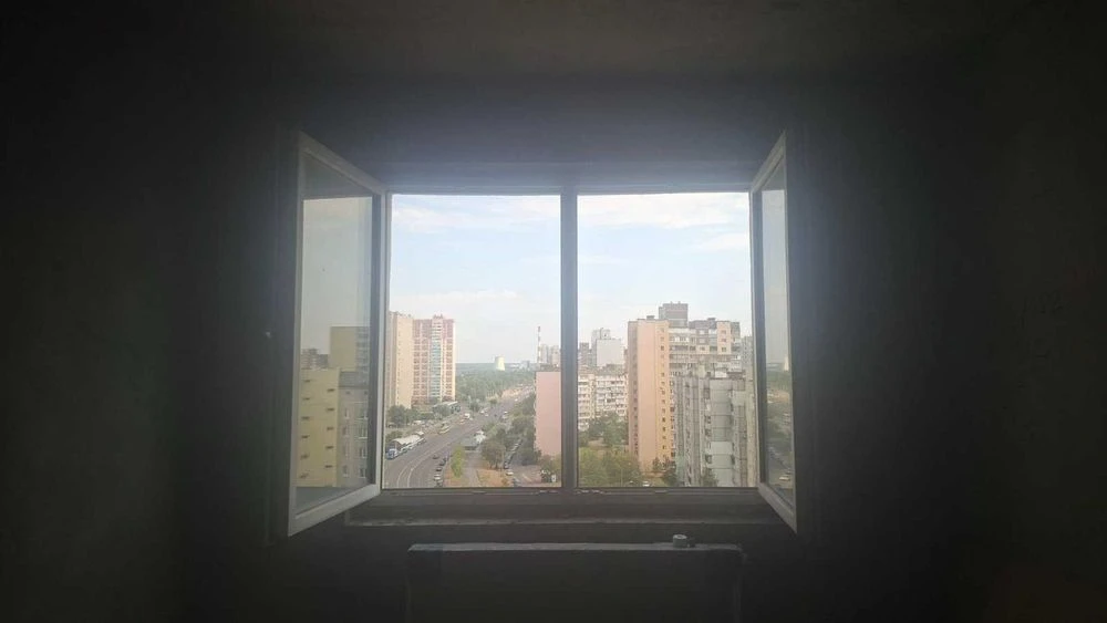 Продаж 1 кімн Милославська 18 , Генератор, право власності