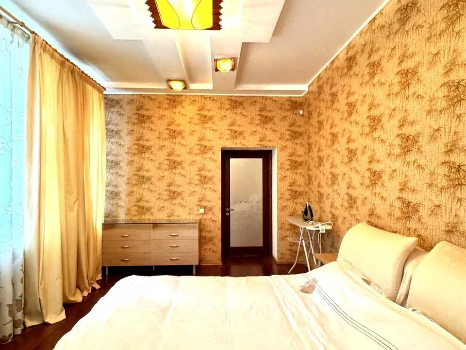 Квартира. Київ, Шовковична вул.