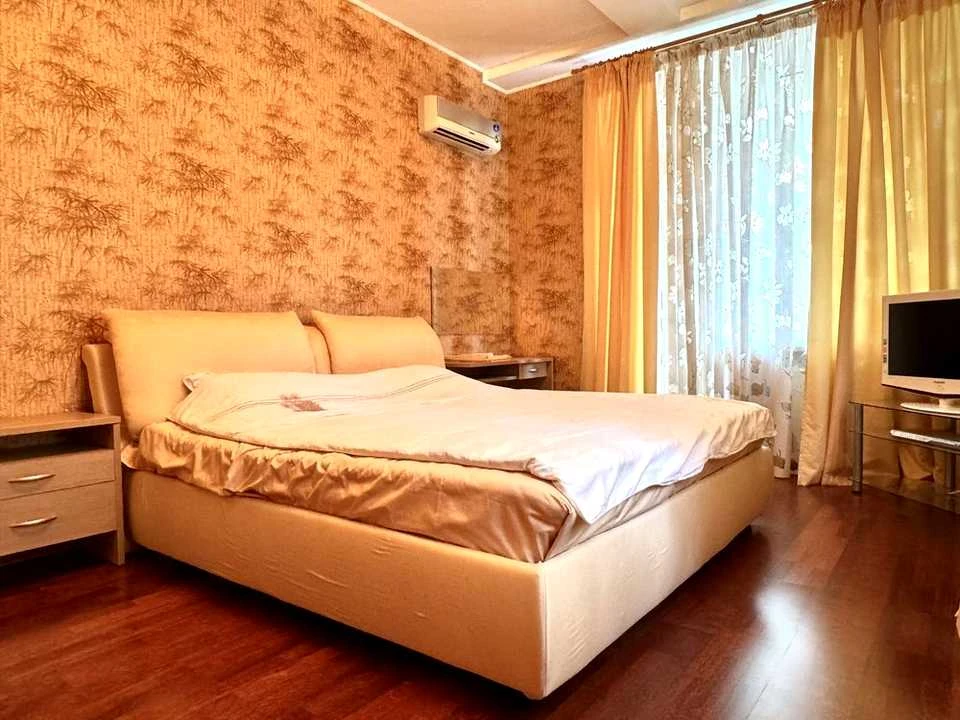 Квартира. Київ, Шовковична вул.