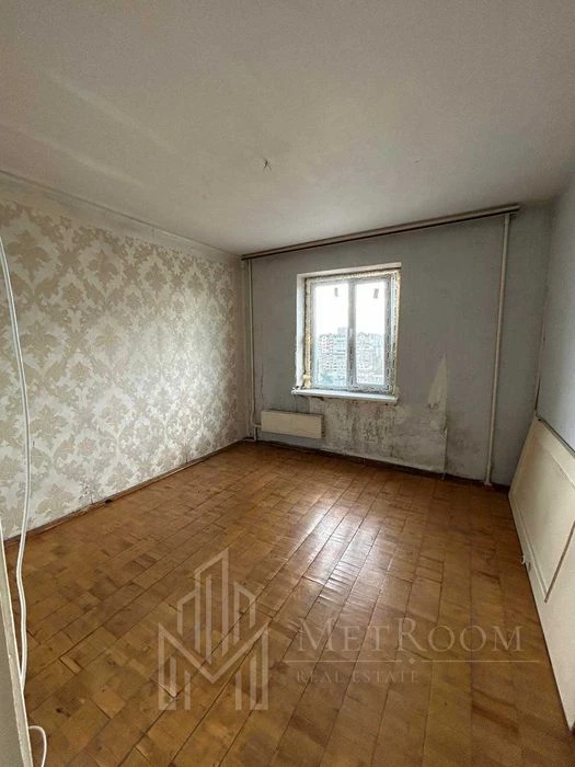 продаж 2 кімнатної квартири Деснянський р-н, вул. Бальзака