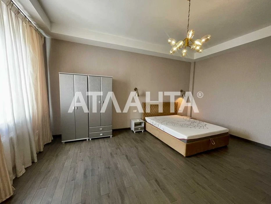 Просторная и светлая квартира 116 м² рядом с морем во Франции