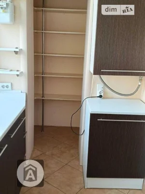 Продаж 2к квартири 75 кв. м на вул. Боголюбова 20 • ID 34778