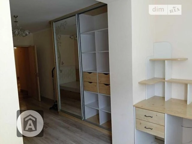 Продаж 2к квартири 75 кв. м на вул. Боголюбова 20 • ID 34778