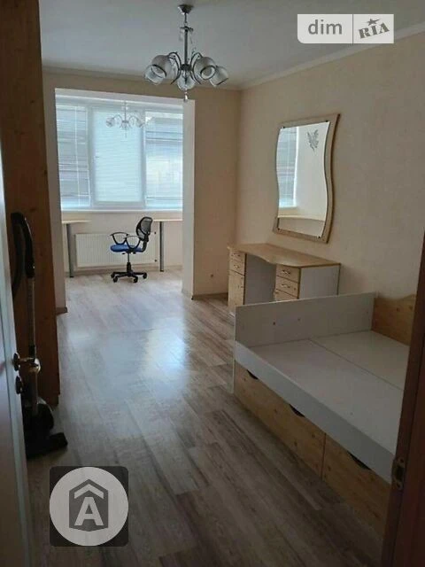 Продаж 2к квартири 75 кв. м на вул. Боголюбова 20 • ID 34778