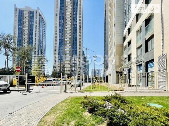 Продаж 2к квартири 62 кв. м на вул. Князя Романа Мстиславича