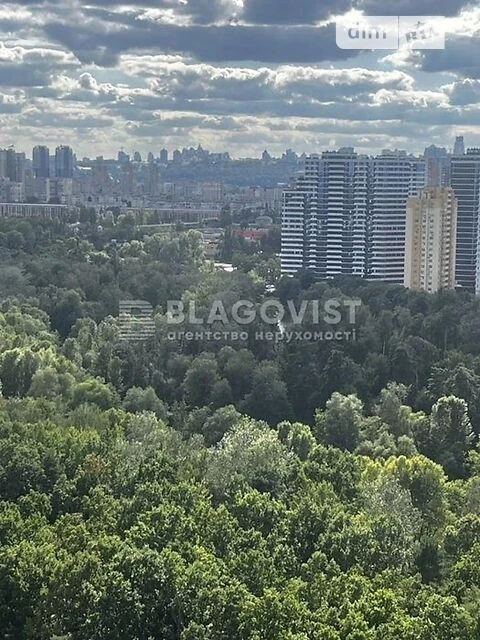Продаж 2к квартири 62 кв. м на вул. Князя Романа Мстиславича