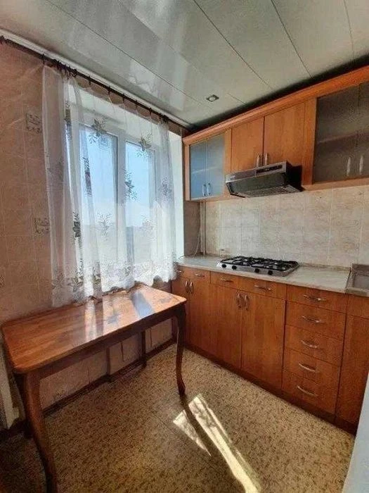 Продам 1 к. кв. Н. Дома, улица Каденюка