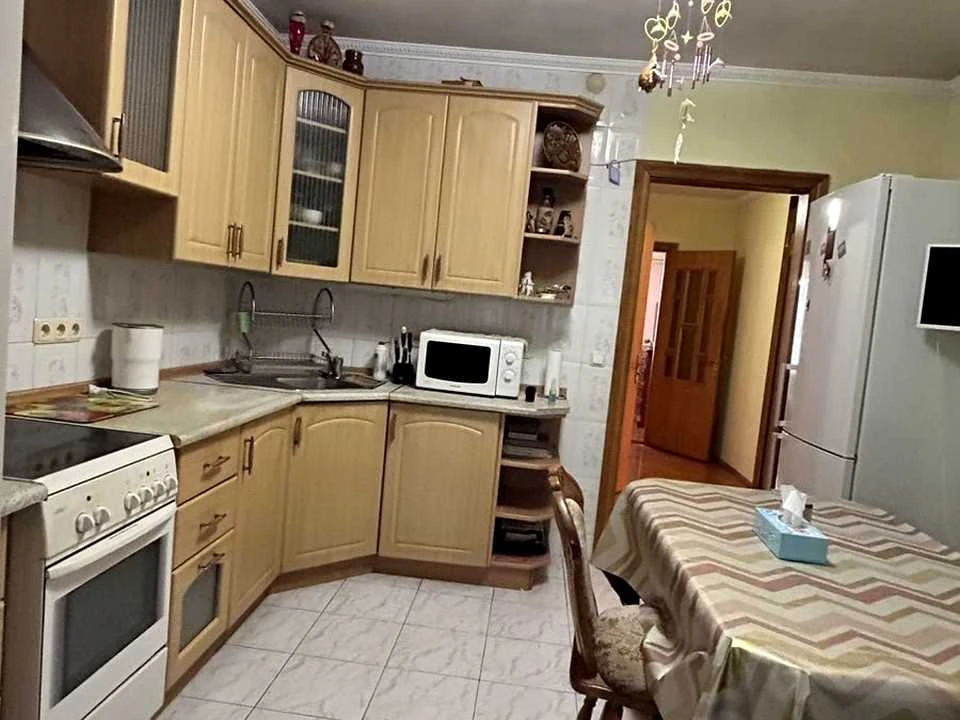 Квартира. Київ, Лариси Руденко вул.