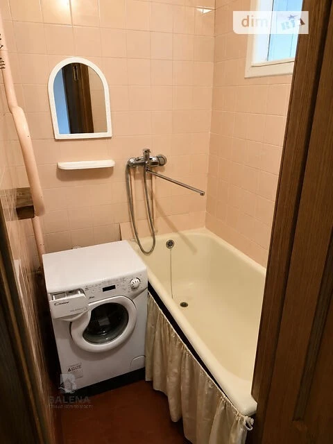 Продаж 2к квартири 41 кв. м на вул. Вінстона Черчилля 29 • I