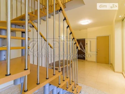 Продаж 7к квартири 282 кв. м на вул. Юрія Шумського 1 • ID 3