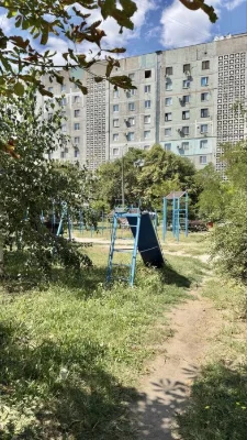 Cozy 1-room apartment for sale on Dniprovski Porogi Street