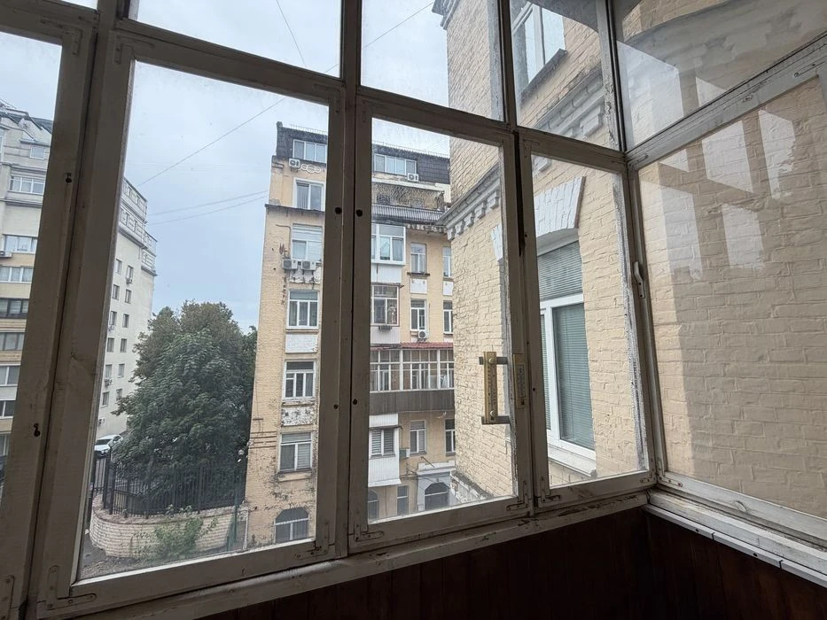 Оренда 3-к кв 80 м2 Золоті Ворота Університет Франка буд. 20