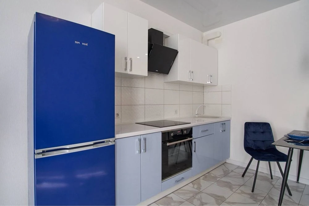 Жк Яскравий, вулиця Сімʼї Кульженків 33, метро Мінська, Обол
