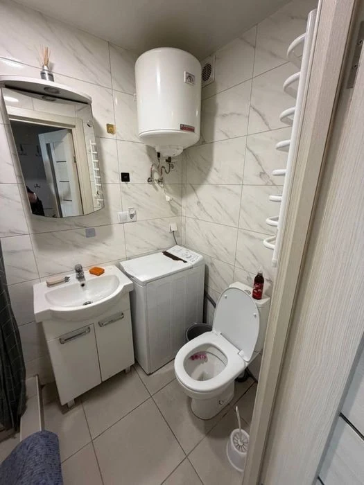 Машинобудівна 41, м. Берестейська, Смартхаус. 18м2