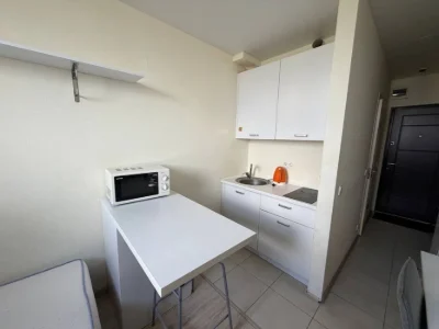 Машинобудівна 41, м. Берестейська, Смартхаус. 18м2