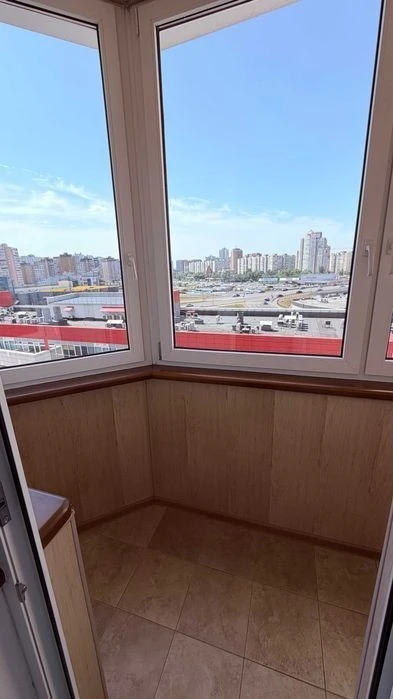 Оренда 3-х кімнатної квартири, 100 м2, вул Олександра Мішуги