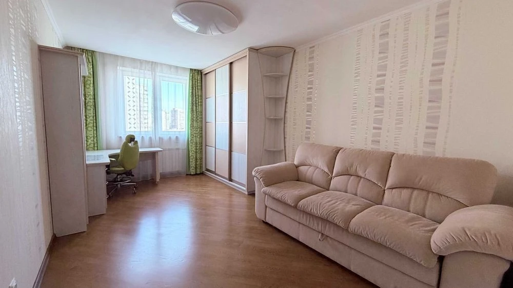 Оренда 3-х кімнатної квартири, 100 м2, вул Олександра Мішуги