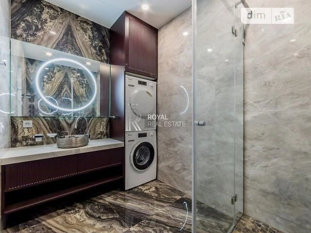 Sale of 3-room apartment 83.6 sq. m. on Ioanna Pavla II st. 12 • I