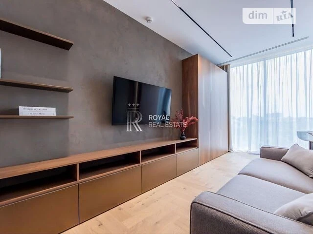 Sale of 3-room apartment 83.6 sq. m. on Ioanna Pavla II st. 12 • I