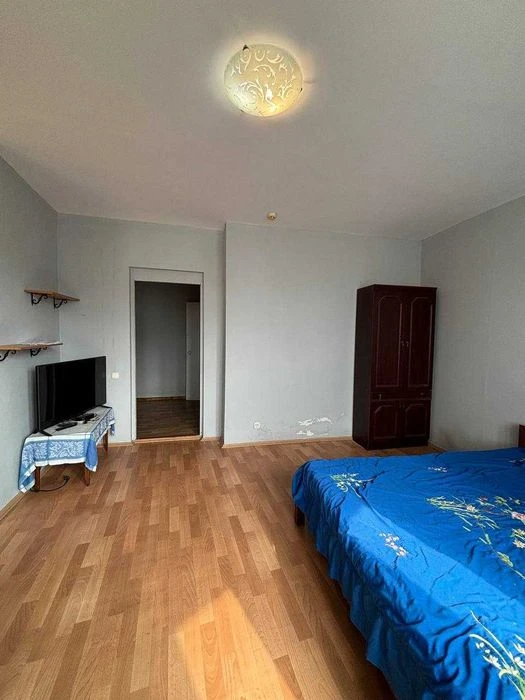 Продаж Дніпровська Набережна 19-В Осокорки Позняки River Mal