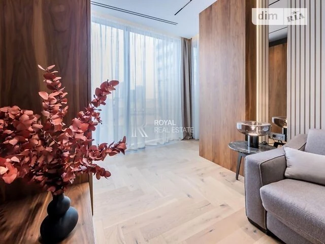 Sale of 3-room apartment 83.6 sq. m. on Ioanna Pavla II st. 12 • I