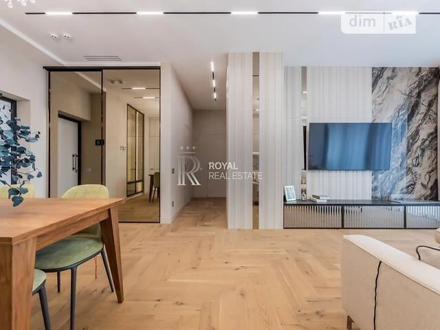 Sale of 3-room apartment 83.6 sq. m. on Ioanna Pavla II st. 12 • I