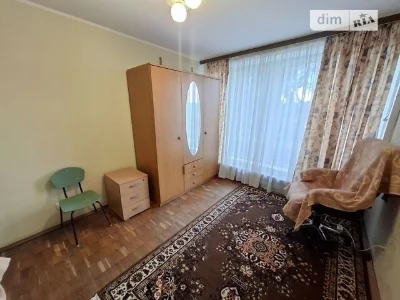 Довготривала оренда 1к квартири на вул. Березняківська 30 •