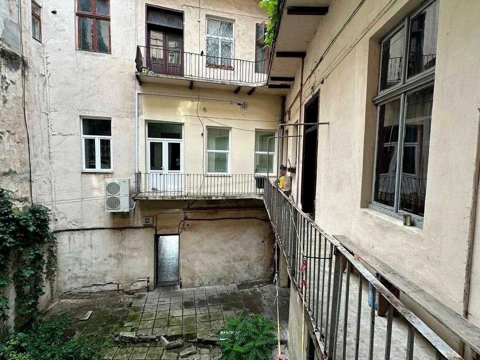 Квартира. Львів, Свободи просп. ()