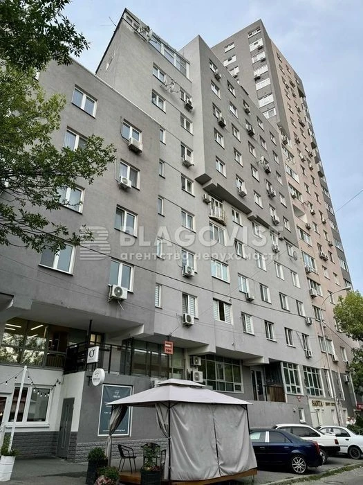 1к Лабораторна Ямська 35 метро Олімпійська -15 хв