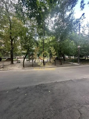 Продаж 2к. квартири під ремонт на Пріорці Оболонський район