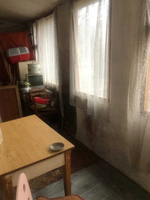 Selling a 2-room apartment in Odessa.