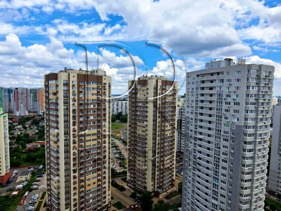 Квартира. Київ, Микільсько-Слобідська вул.