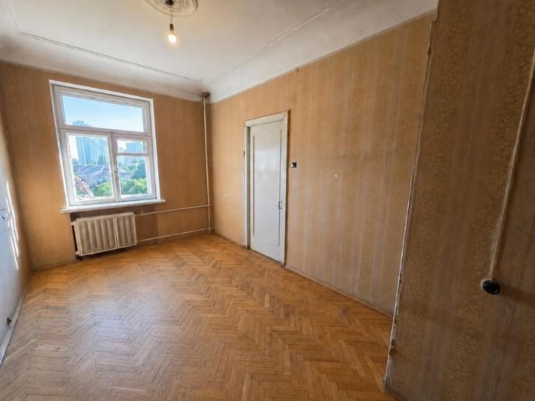 Можливий безготівковий розрахунок! Продаж 2-к Сталінки під р