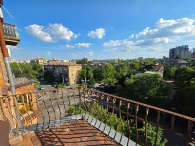 Можливий безготівковий розрахунок! Продаж 2-к Сталінки під р