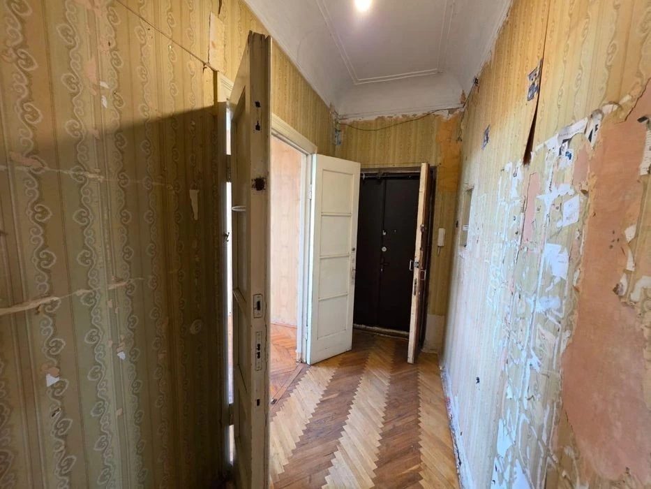 Можливий безготівковий розрахунок! Продаж 2-к Сталінки під р
