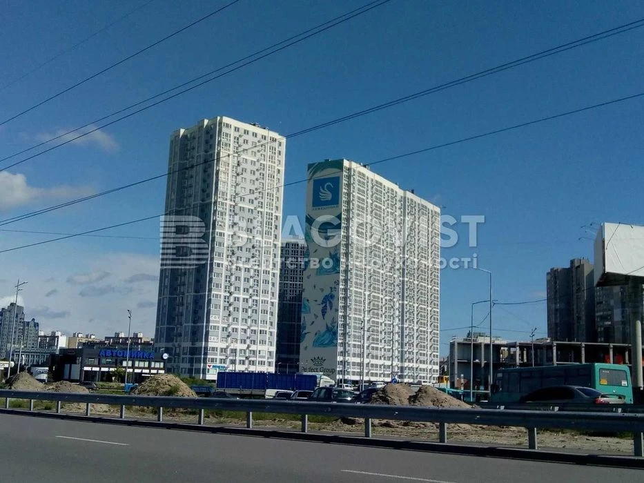 Продаж 2-х кім кв-ри ЖК Лебединий Ревуцького 40Г з видом на