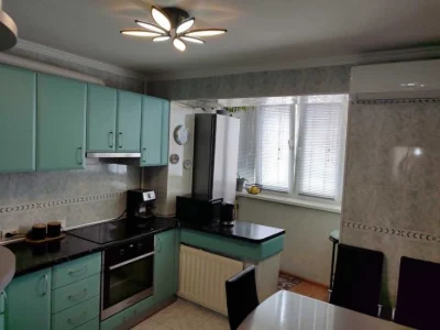 Продаж 3к квартири, метро Мінська-5 хв пішки, Левка Лукяненк