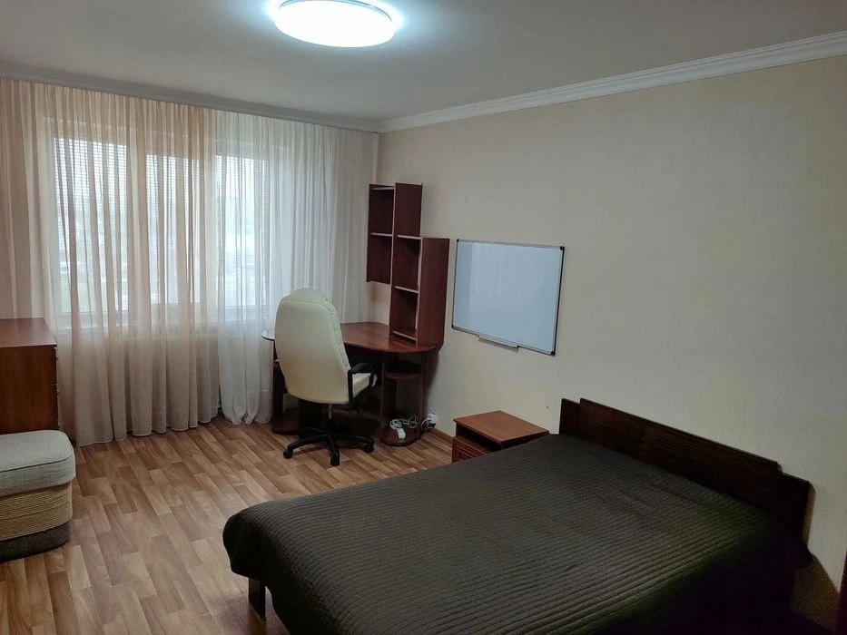 Продаж 3к квартири, метро Мінська-5 хв пішки, Левка Лукяненк