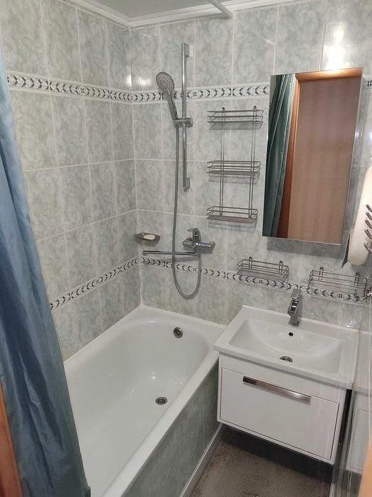 Продаж 3к квартири, метро Мінська-5 хв пішки, Левка Лукяненк