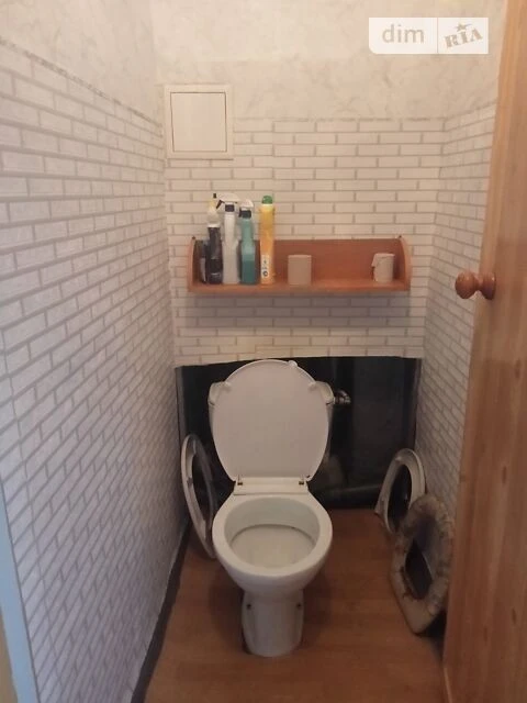 Продаж кімнати 28 кв. м на вул. Васильківська 27 • ID 347736