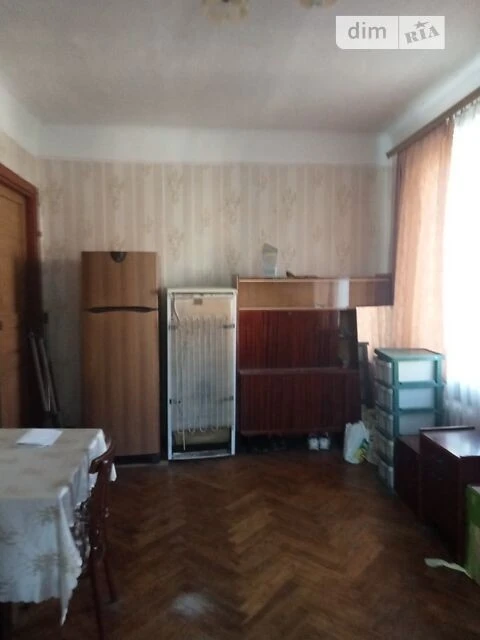 Продаж кімнати 28 кв. м на вул. Васильківська 27 • ID 347736