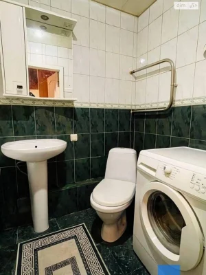 Продаж Квартира Титова