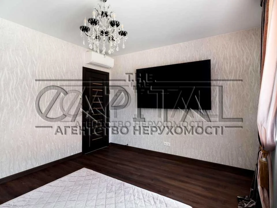 Будинок. Київ, Святищенська вул.