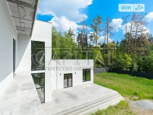 Продаж 2 поверхового будинку з ділянкою на 24 сотки, 295 кв.