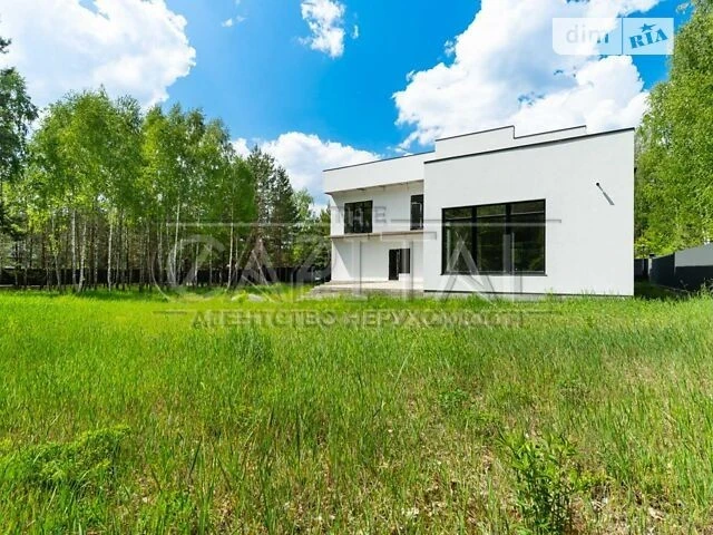 Продаж 2 поверхового будинку з ділянкою на 24 сотки, 295 кв.