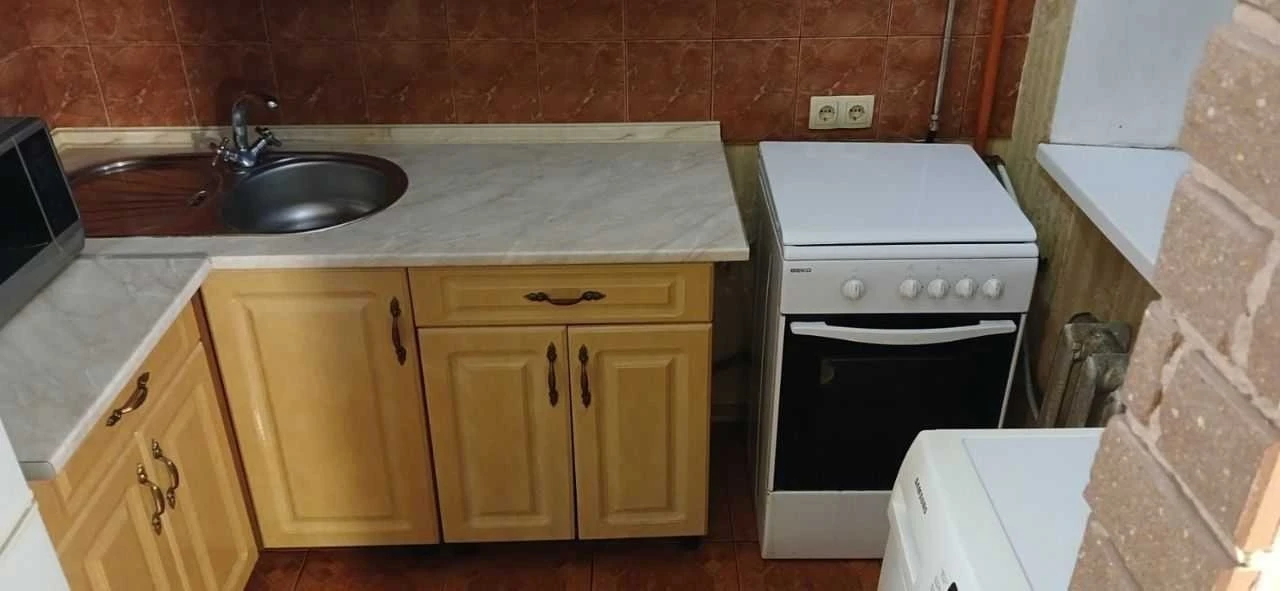 1-room apartment for sale 28.5 m², Povitroflotskyi Avenue.