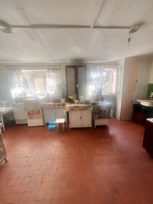 Одесская!Продам гостинку.
