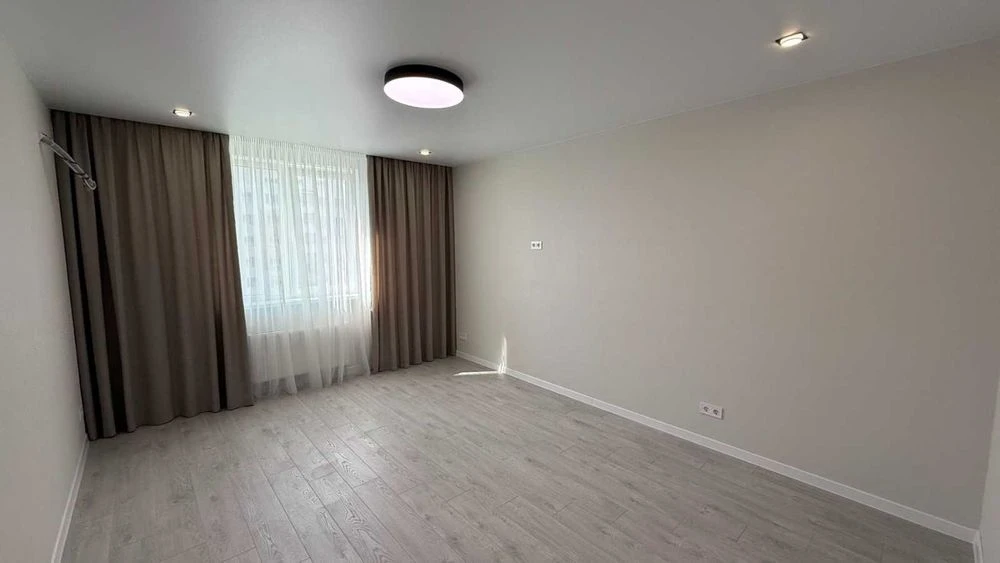Продам 2 комн квартиру 53м3 Евроремонт Новострой ЖК Мира-3 р